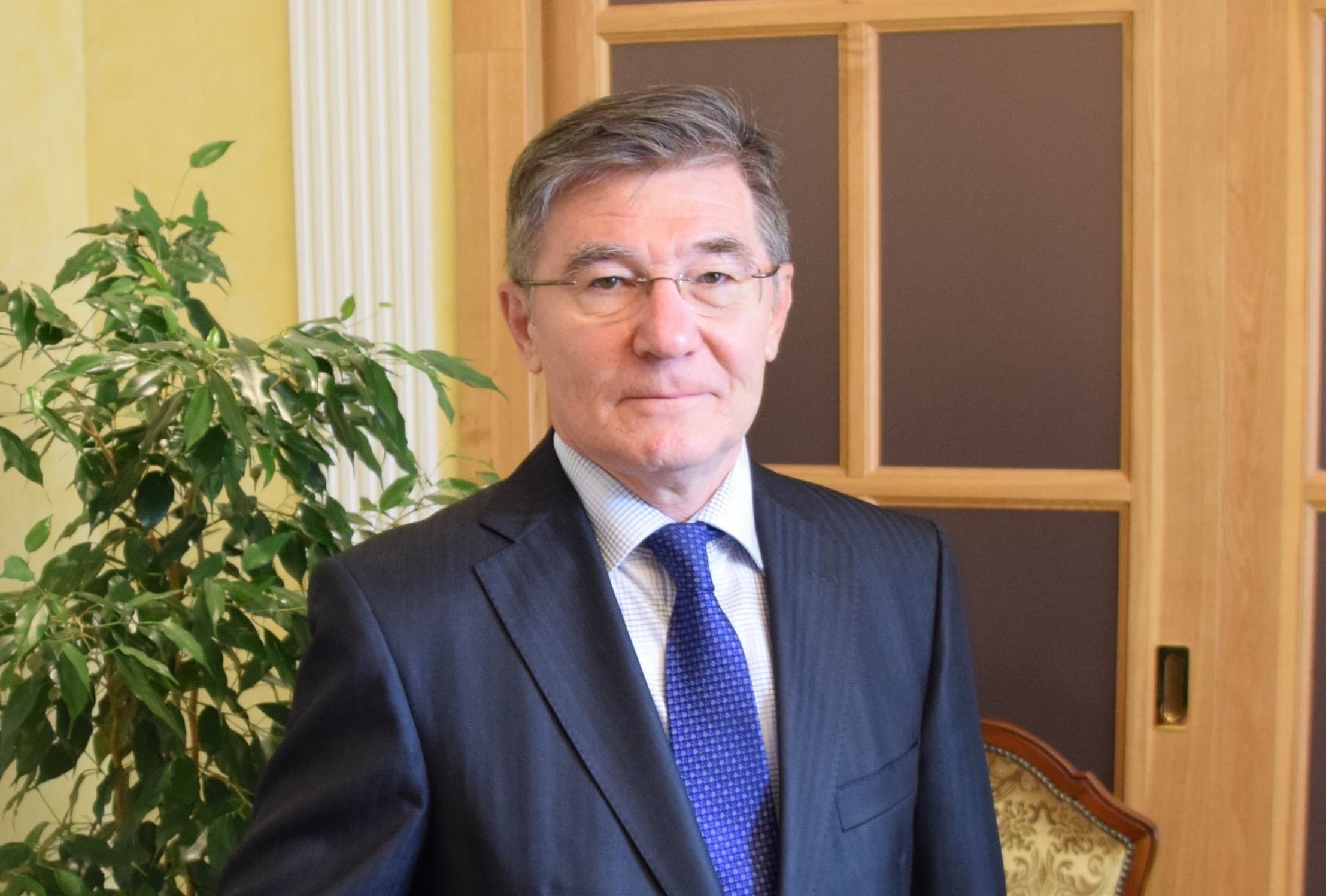 И.К.Азизов: Ковид-19-ийн вакциныг нийлүүлэх асуудал Орос, Монголоос гадна ДЭМБ-аас багагүй хамаарна