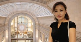 >Б.Ариунсанаа: АНУ-ын банканд ажиллаж, монгол эмэгтэйн нэрийг гаргаж байгаадаа баярладаг